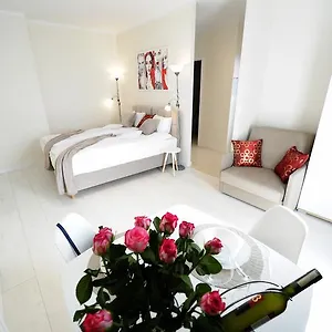 Apartament Romantic Sky Apartment- 15th Floor, Kraków
